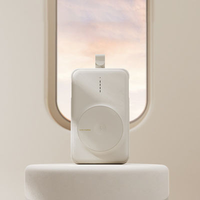 Bom preço. Banco de Energia de Adsorção Magnética 10000MAH 5W 7.5W Tecnologia de Carga Incandescente de Polímero Li on-line