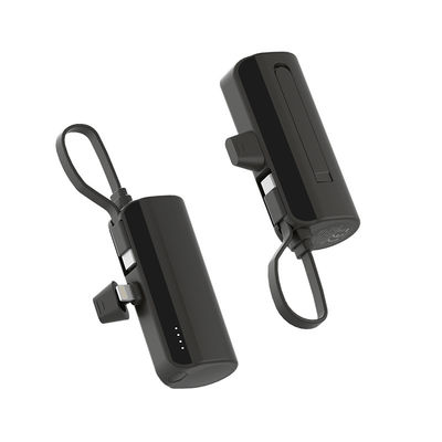 Bom preço. Compacto ABS Litio Negro Polímero Plug Powerbank 5V/2.1A Solução de Carregamento on-line
