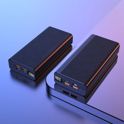 Bom preço. Banco de energia de carregamento rápido universal com carga 5V/2A Micro saída Tipo C 12V1.5A 9V2A 5V3A porta. on-line